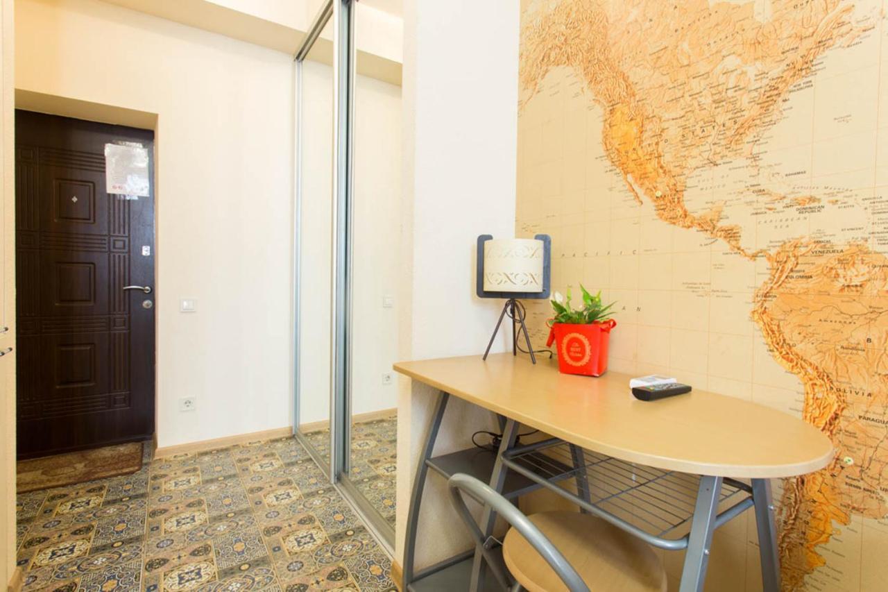New Studio In The Center - Korolenka Str. 25/62 Appartamento Charkiv Esterno foto